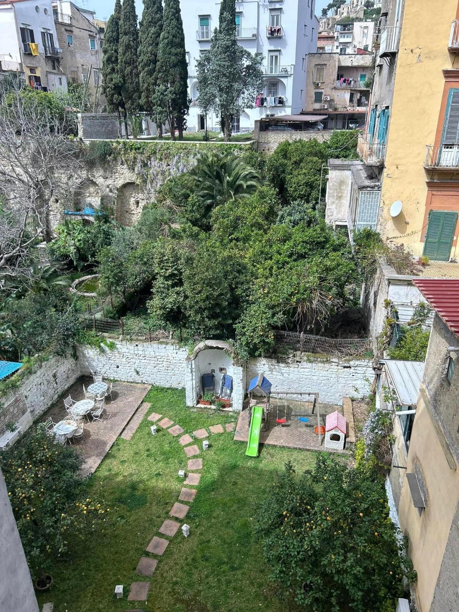 B&B Next Stop Napoli エクステリア 写真